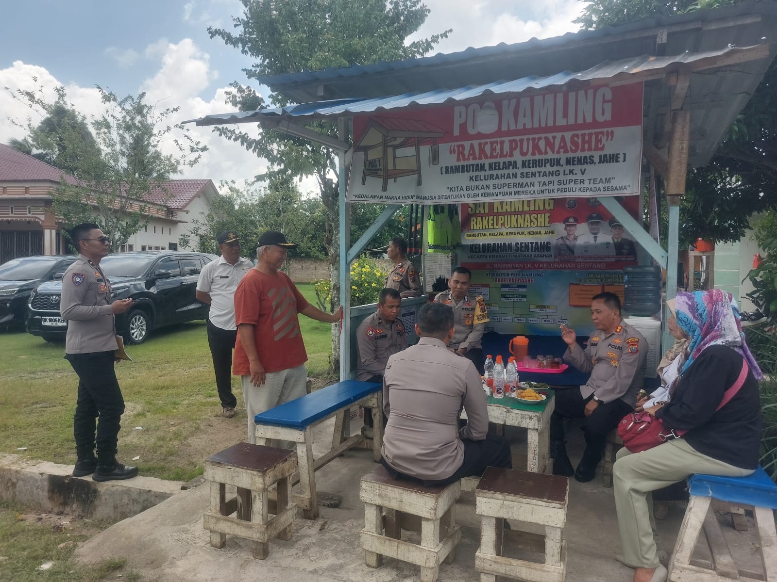 Tim Direktorat Binmas Polda Sumut Laksanakan Penilaian Satkamling di Pos Kamling Rakelpuknashe Kelurahan Sentang, Polsek Kota Kisaran