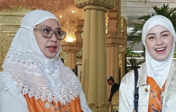 Umrah di Tengah Ketegangan Iran–AS–Israel, Kimberly Ryder Pilih Penerbangan Langsung Demi Keamanan
