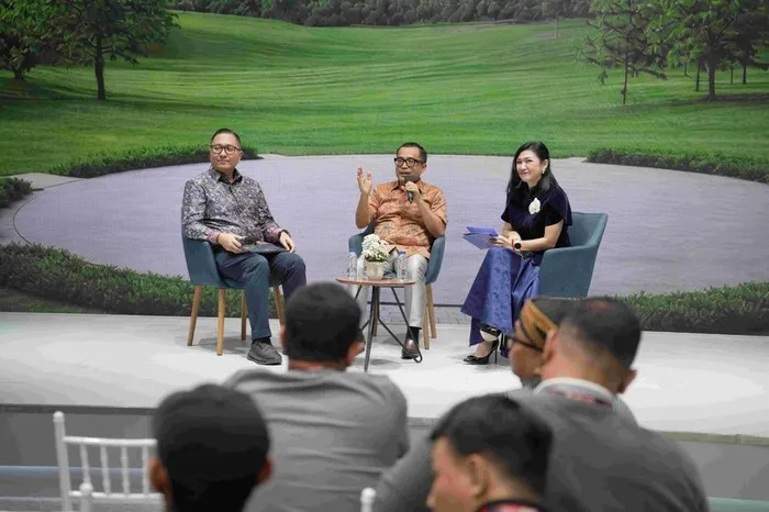 Industri Otomotif RI di Ujung Tanduk: Siapa Menjaga Momentum EV di Tengah Tekanan Fiskal?
